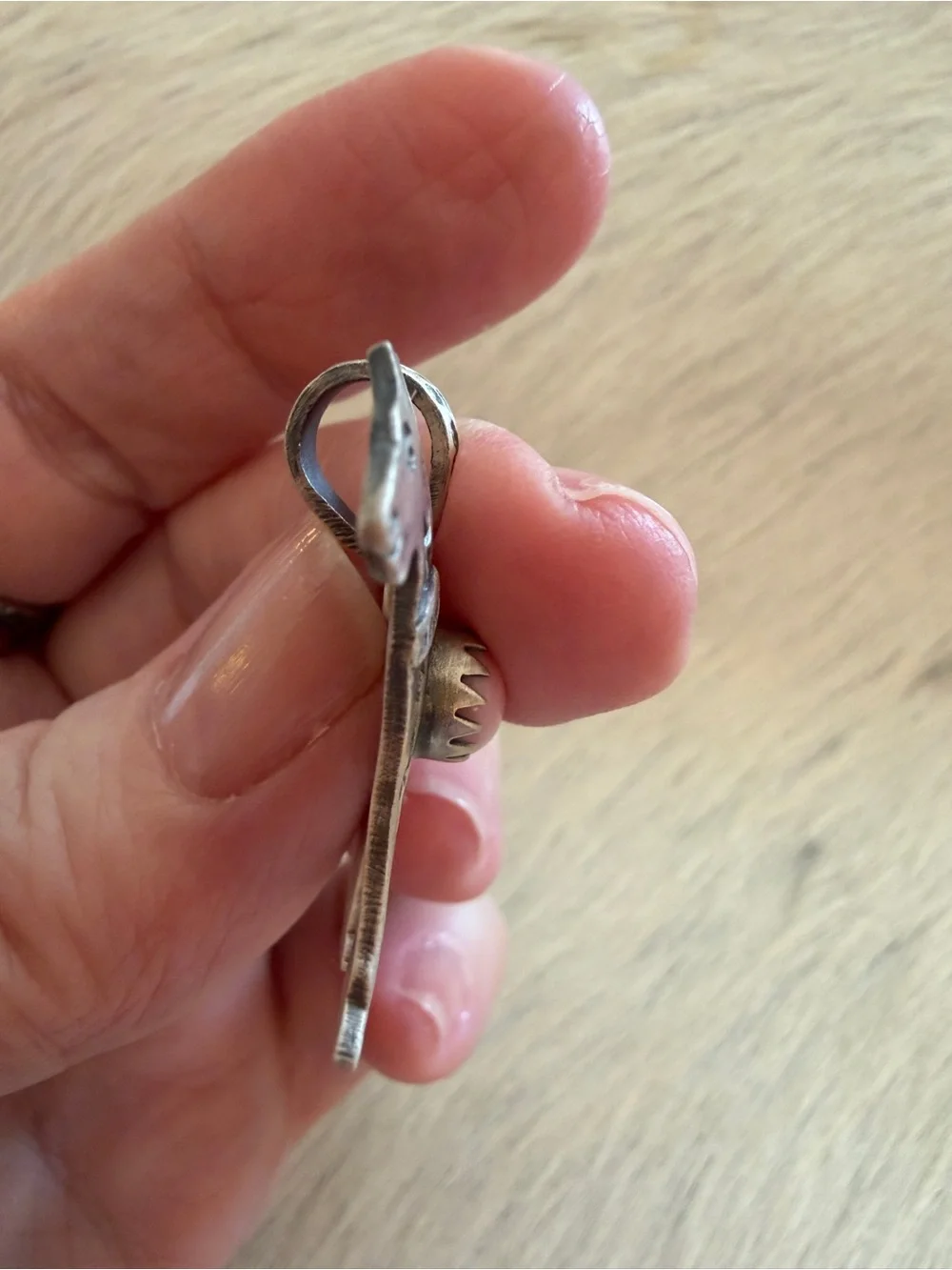 ❤️ Queen Pink Conch Hand Stamped Sterling 925 Decorative Horse Pendant 8mm Bail